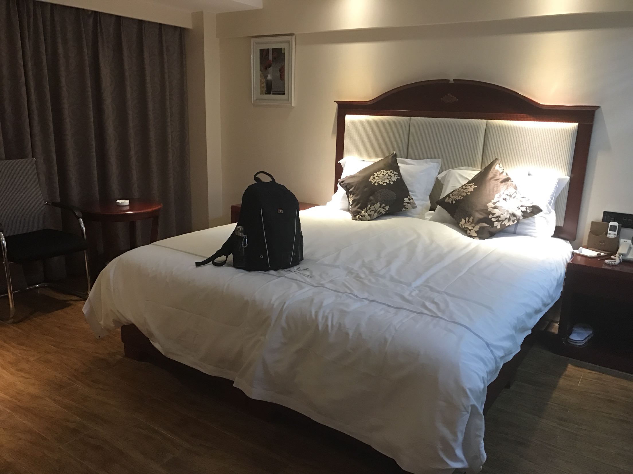 池州沁源假日酒店预订_池州沁源假日酒店价格