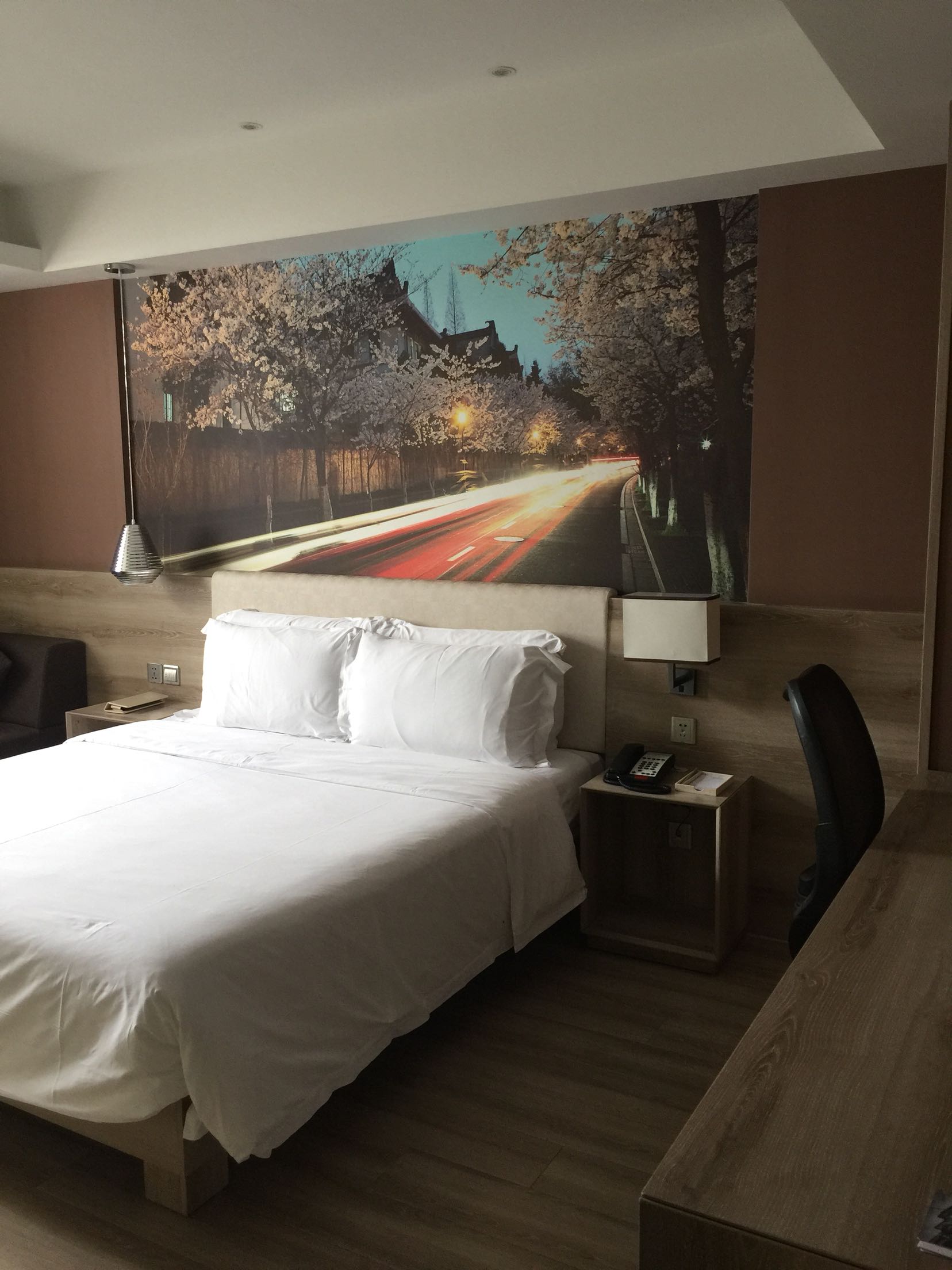 南京总统府亚朵酒店预订_南京总统府亚朵酒店