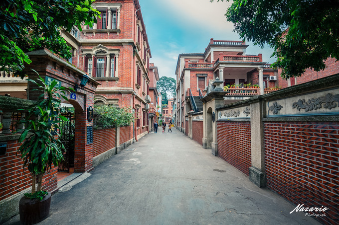 这或许就是鼓浪屿的迷人之处,你不知道下一个转角将出现怎么样的风景