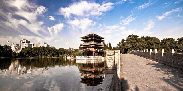 逍遥津公园