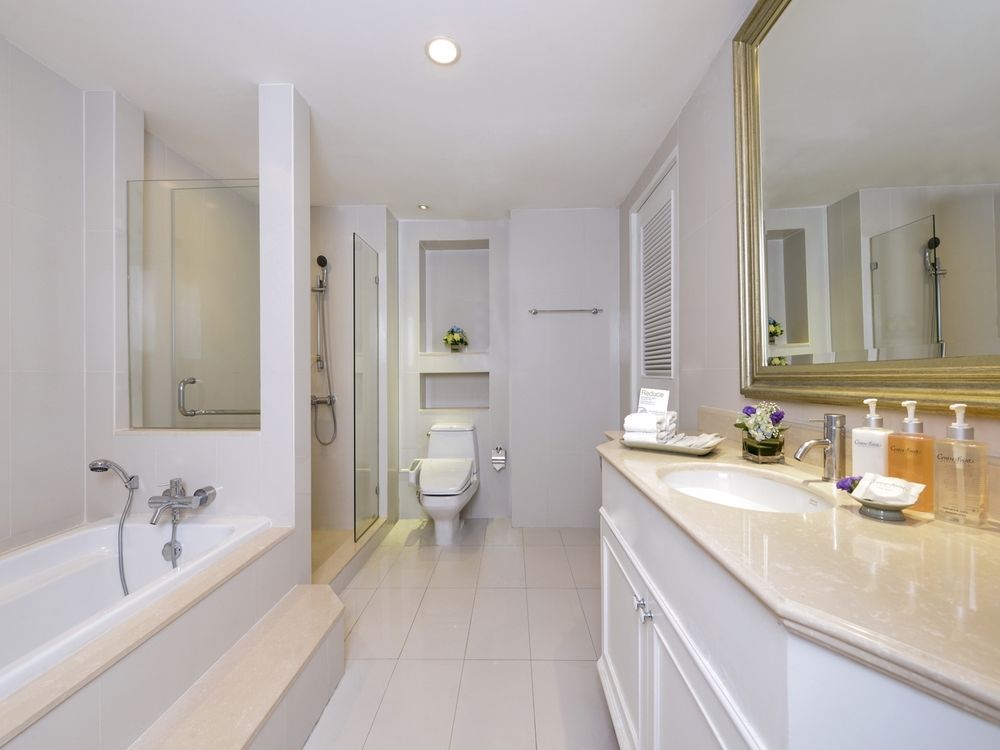 曼谷是隆中心点酒店 (Centre Point Silom Bang