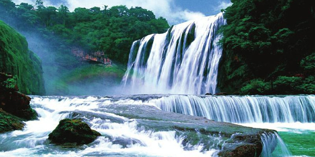 荔波小七孔+大七孔+黄果树景区+西江千户苗寨