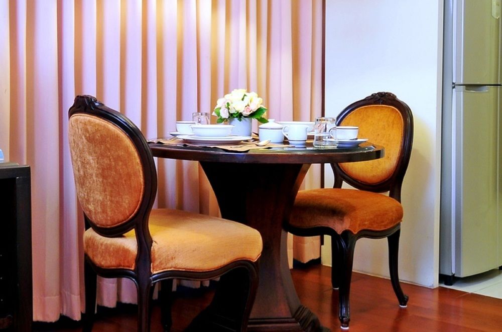 曼谷是隆中心点酒店 (Centre Point Silom Bang