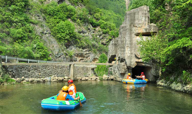 浙江杭州-千岛湖金峰峡谷漂流