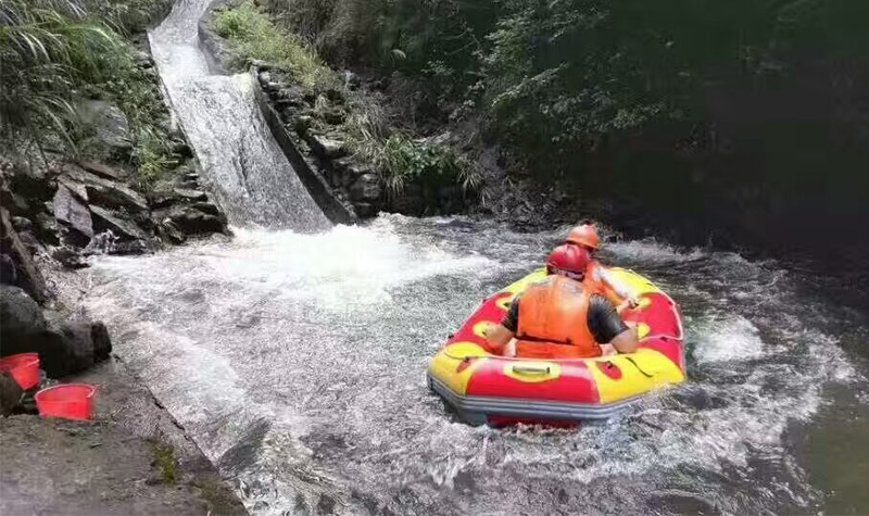 浙江杭州-千岛湖金峰峡谷漂流