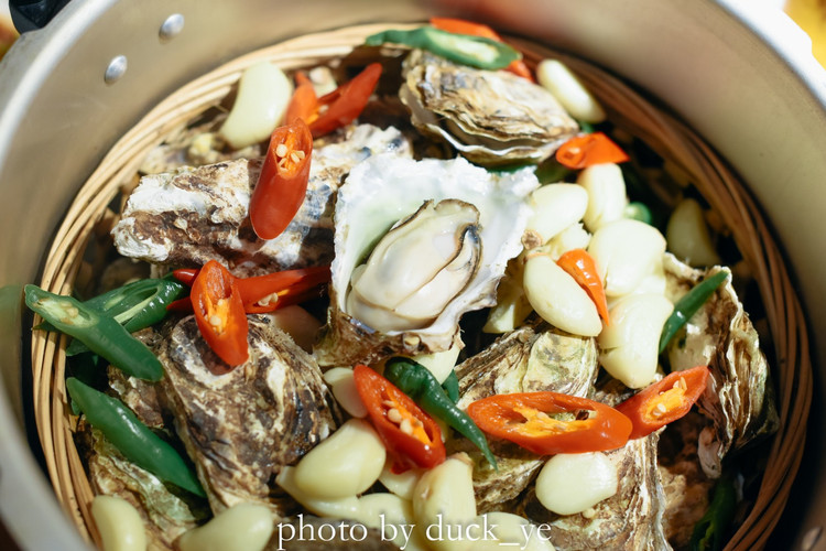 高压锅 生蚝图片