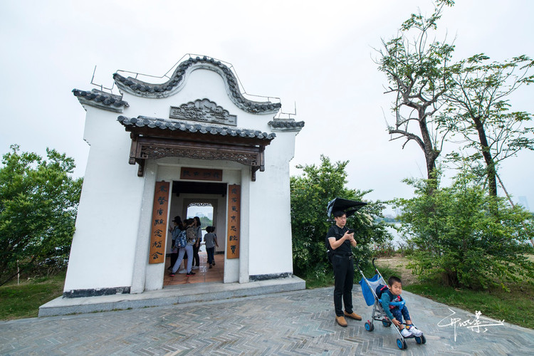 2018,随我来广州赏春 海珠湖有好几座中式庭园式建筑,有的只是个华丽