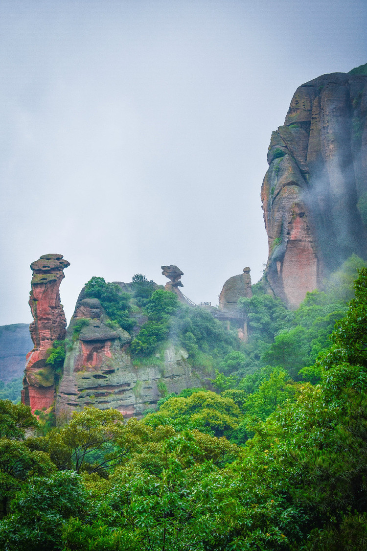 上饶弋阳龟峰山