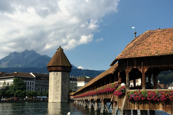 11天9晚·德法意瑞+新天鹅堡+威尼斯跟团游