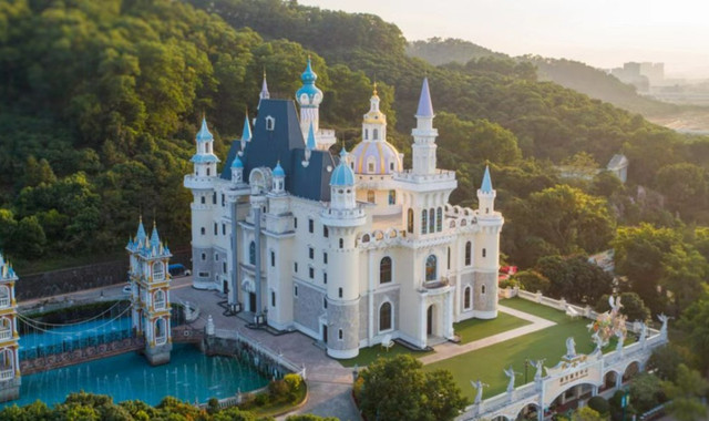 龙凤山庄影视度假村