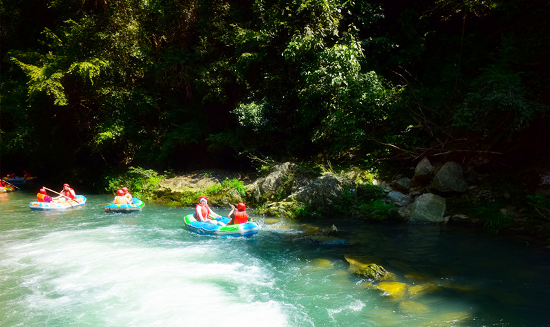 浏阳皇龙峡漂流