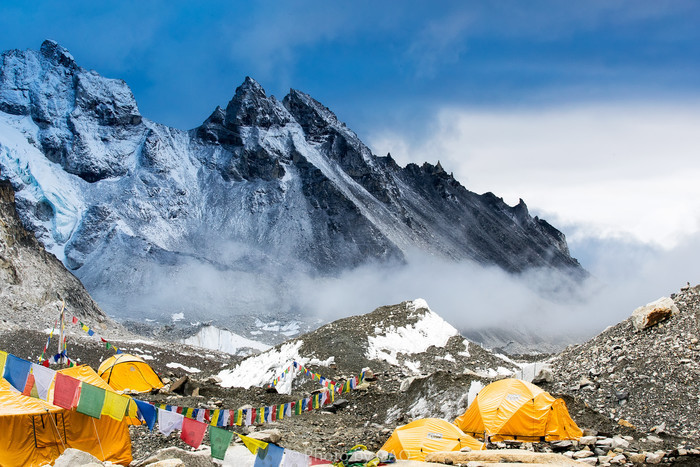 来自云端上的故事——2016珠峰南坡大本营