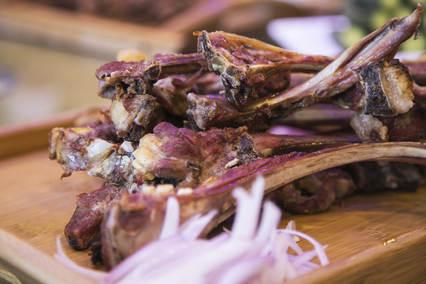 盛夏新疆,赴一场与博乐的约会