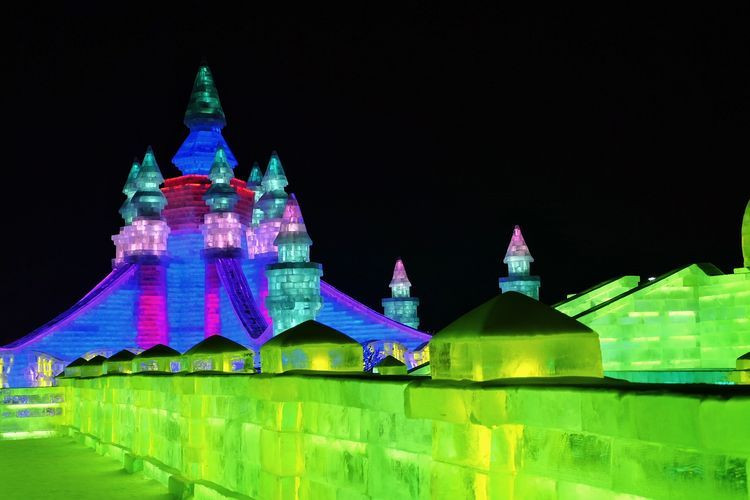 【欢乐冰雪世界验客】住进冰雪王国,在城堡里寻找属于你的童话梦