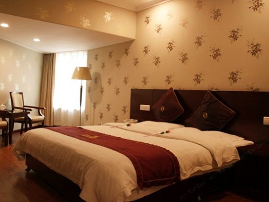 华辰酒店(西安钟楼东大街机场大巴站店)图片_