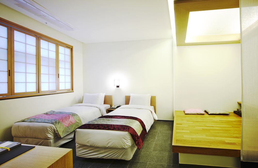 花筑·首尔明洞欣欣酒店 (floral hotel shinshin seoul myeongdong)