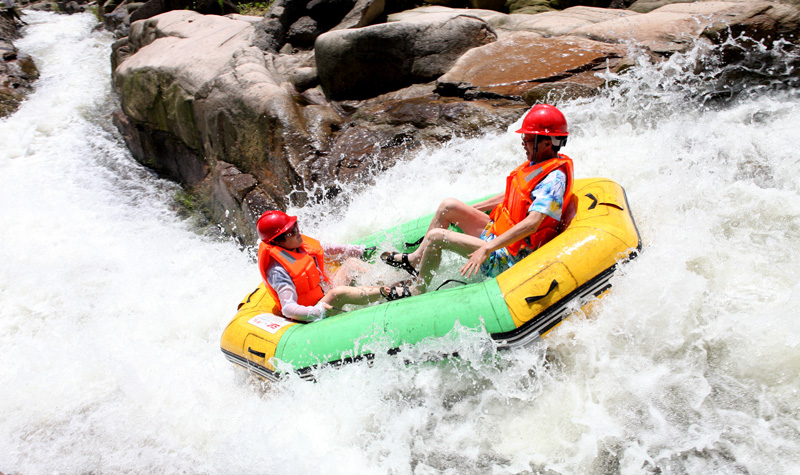 奉化柏坑峡谷漂流