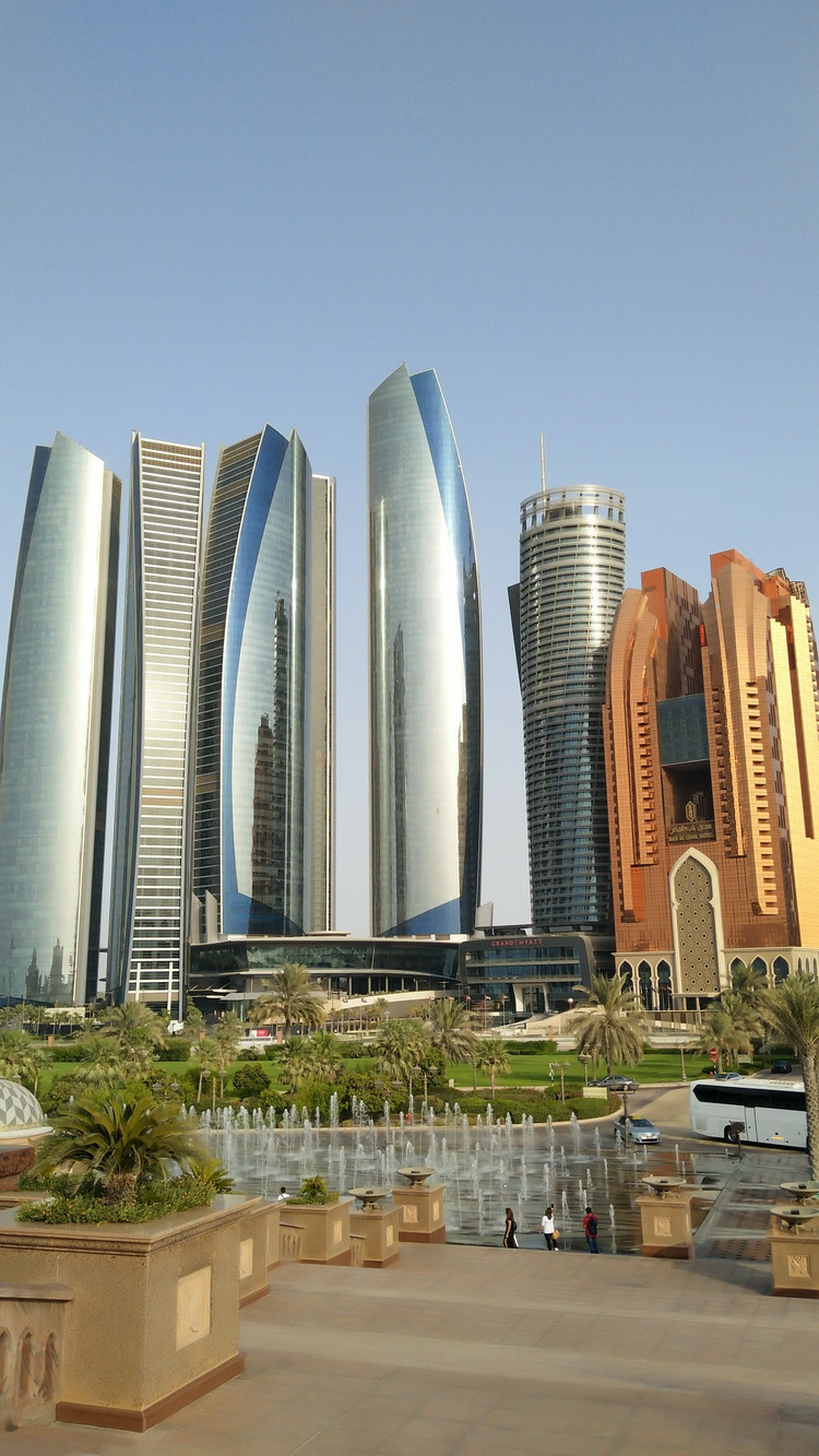 沙漠中的明珠-迪拜,阿布扎比土豪国之旅