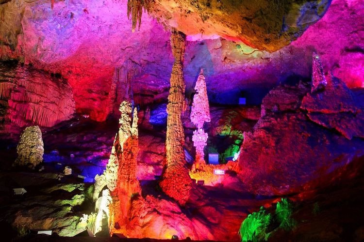 桂林银子岩 世界溶洞奇观 诗意无边