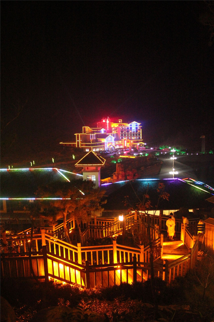 温泉夜景