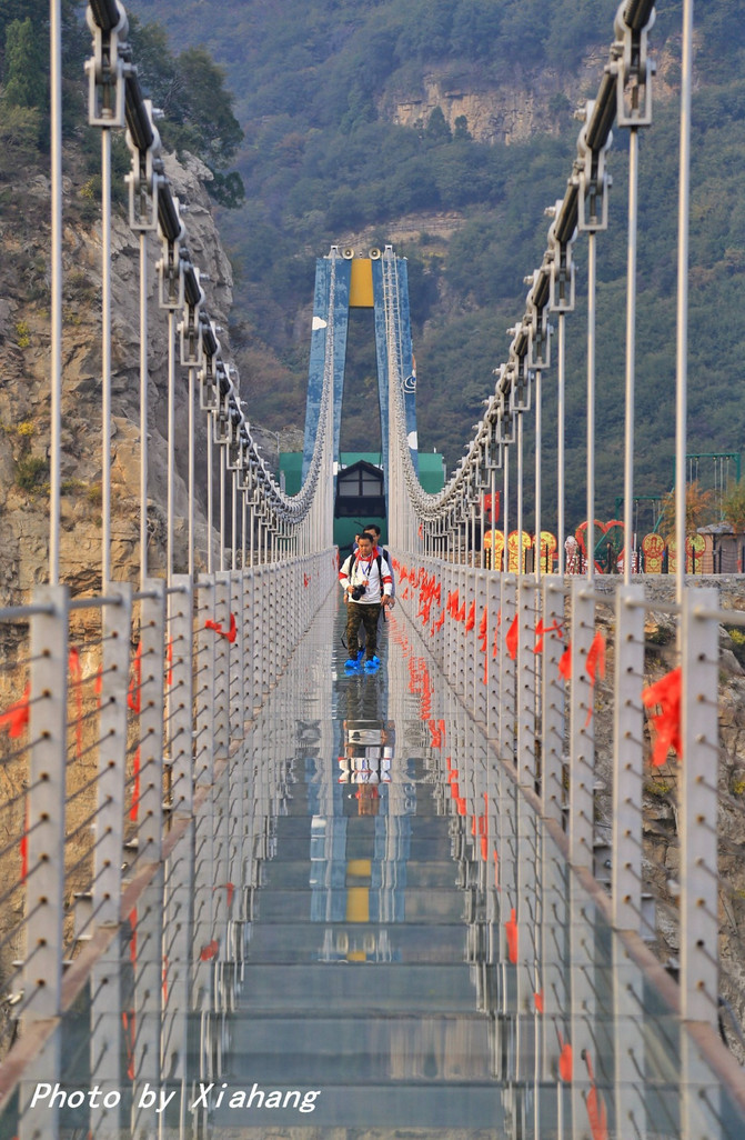 云丘山】玉皇顶上,探秘云丘山大美秋色 玻璃桥悬于云丘山两座巨峰之间