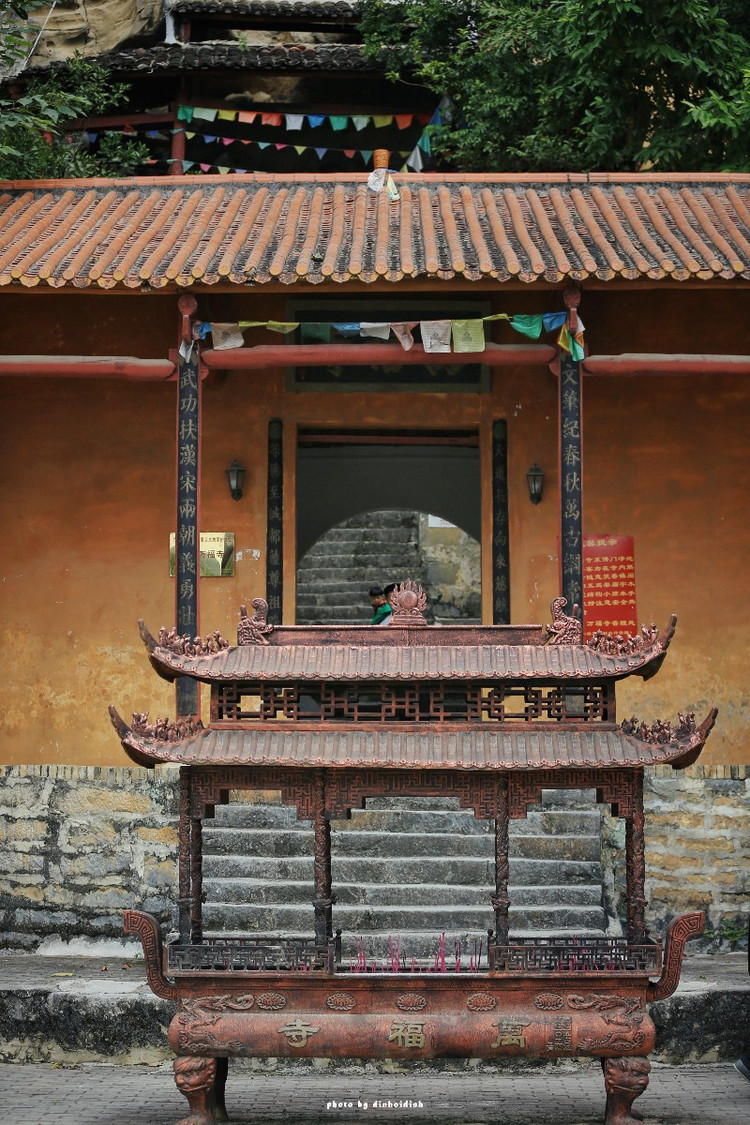 【天等小记】登一座山爱一座城 看一片天等日夕晨 万福寺最早是清朝