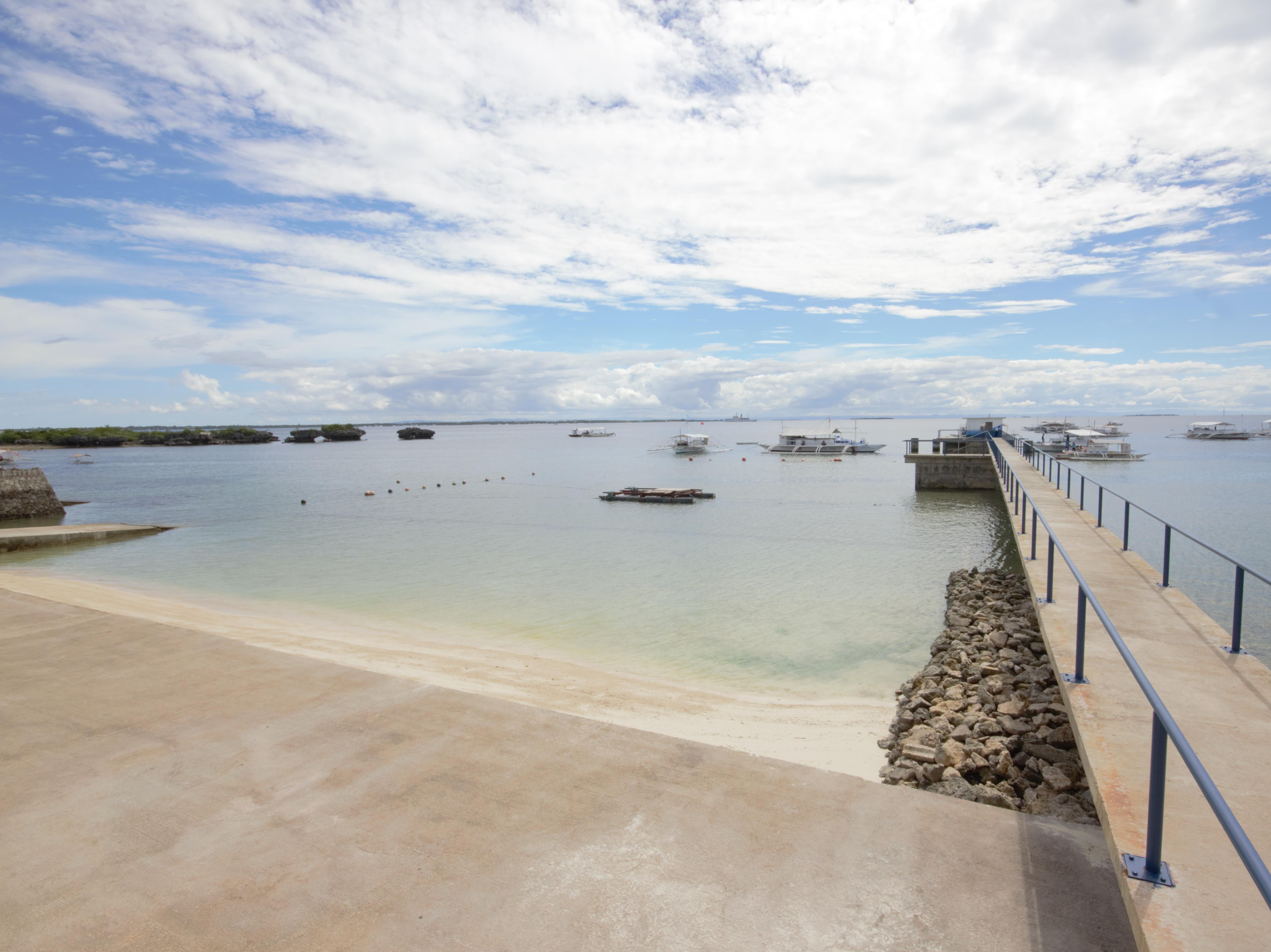 北热带公寓度假村 (nordtropic resort and residences)