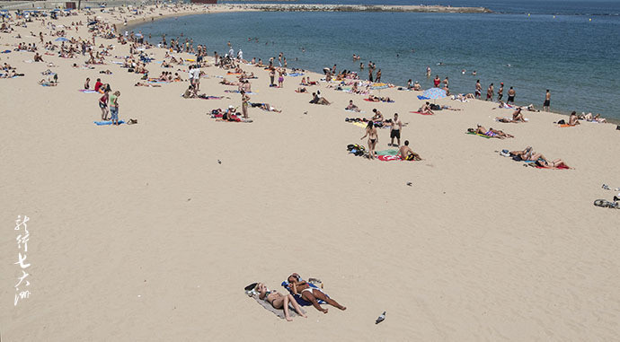 【西班牙】巴塞罗那的天体海滩-nova mar bella beac(组图) - 巴塞罗