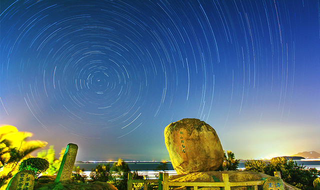 东山风动石景区
