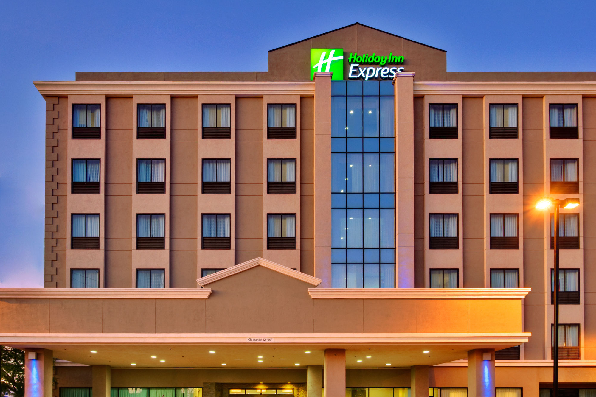 洛杉矶机场智选假日酒店 (holiday inn express los angeles lax