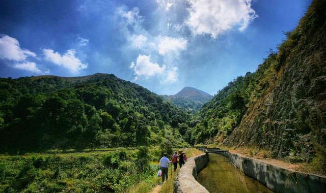 新兴天露山旅游度假区