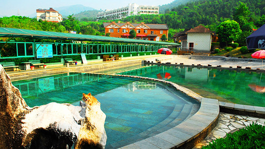 时尚生活享受等您来景点地址:广西壮族自治区贺州市黄田镇路花村地图