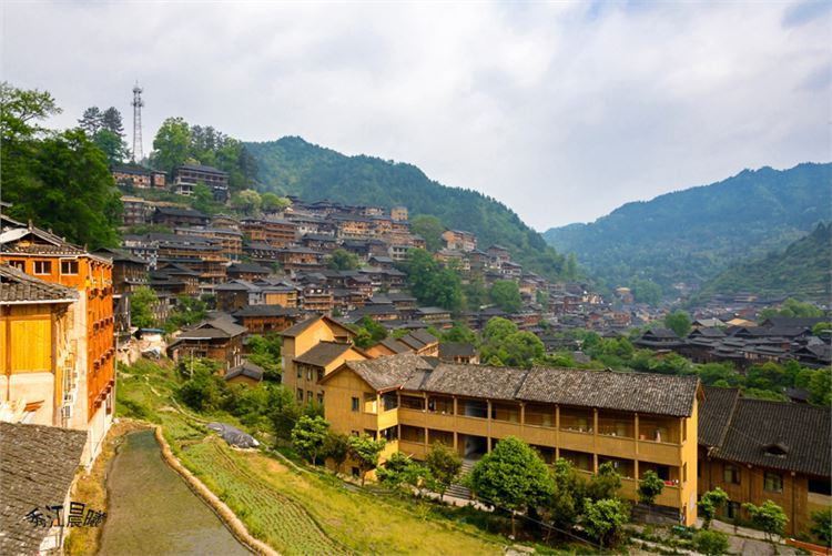 贵州之行,游凯里西江千户苗寨(二)