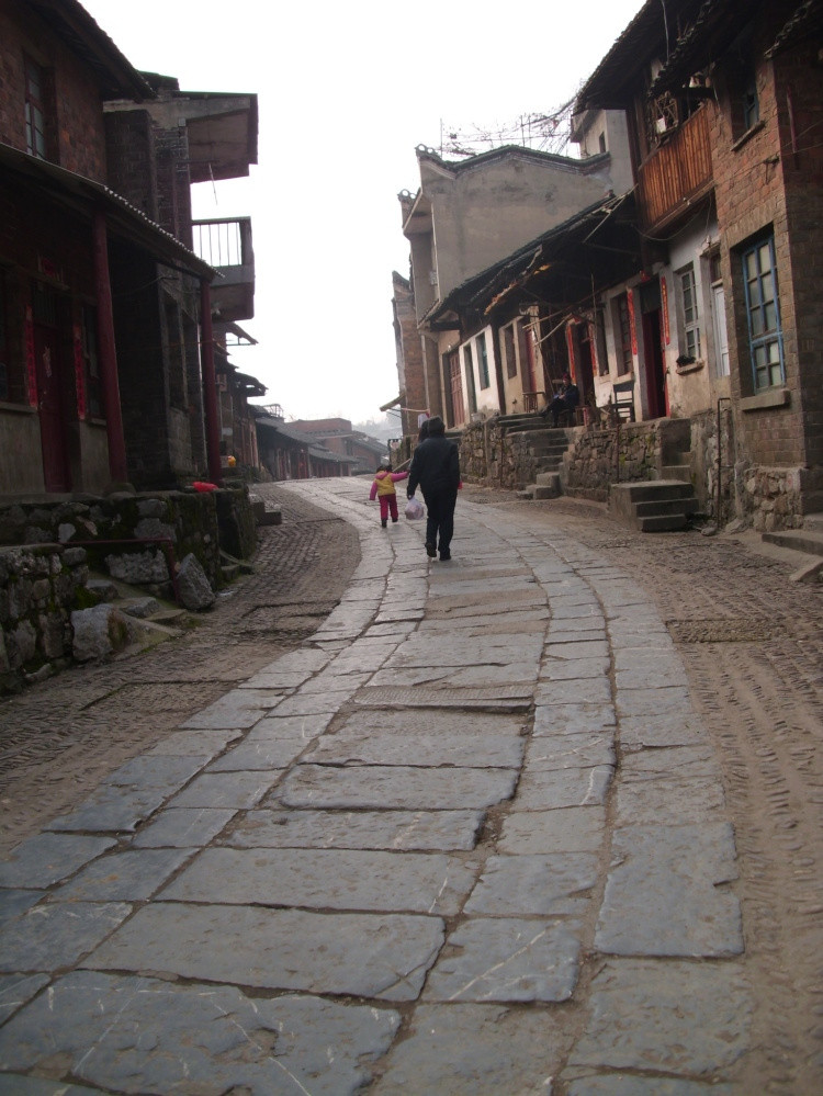 古老的青石板路. 柳子街