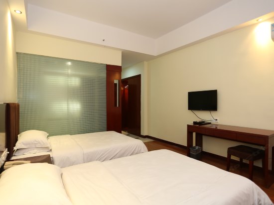 中邮华庭连锁酒店(长沙洪山桥店)