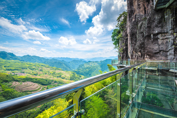 在丽水遂昌 有一个奇峰异石,景观独特的地方 叫南尖岩