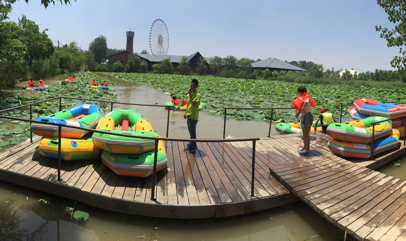 天乐湖田园漂流水上乐园