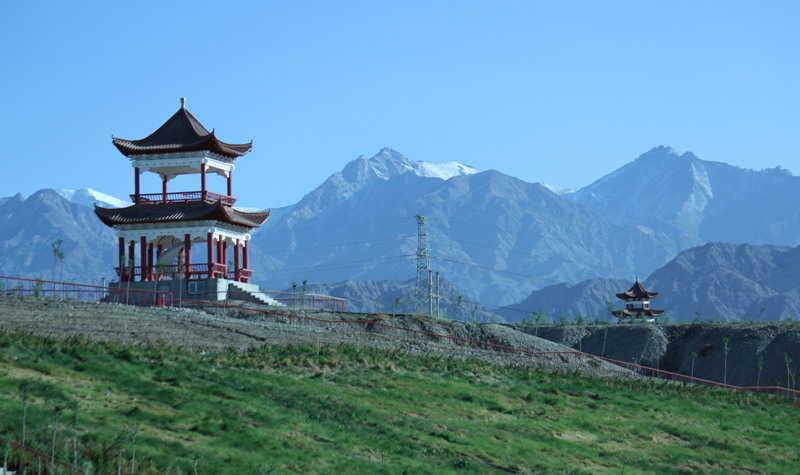 新疆维吾尔自治区巴音郭楞蒙古自治州和静县北山森林公园