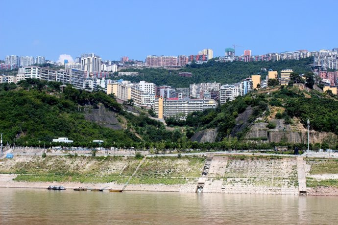 新县城——长江水道上的维多利亚港湾巫山新县城  有着悠久历史的老城
