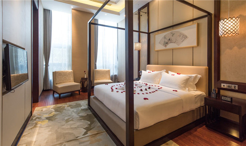 自选云澜湾温泉度假酒店,云澜湾温泉/西塘古镇/云澜湾四季花海/歌斐颂