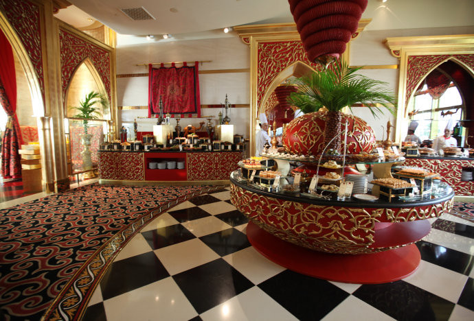 世界最奢华的七星级酒店——迪拜帆船酒店