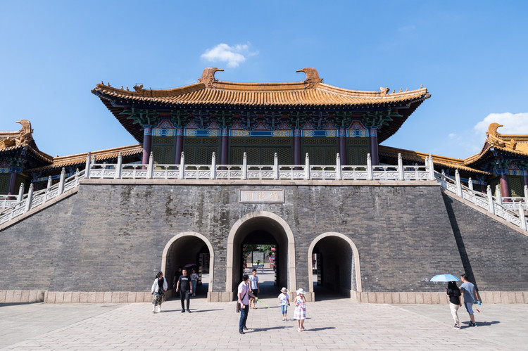 也是京城区的主体建筑,整体建筑为典型的宋代建筑风格,由宣德门