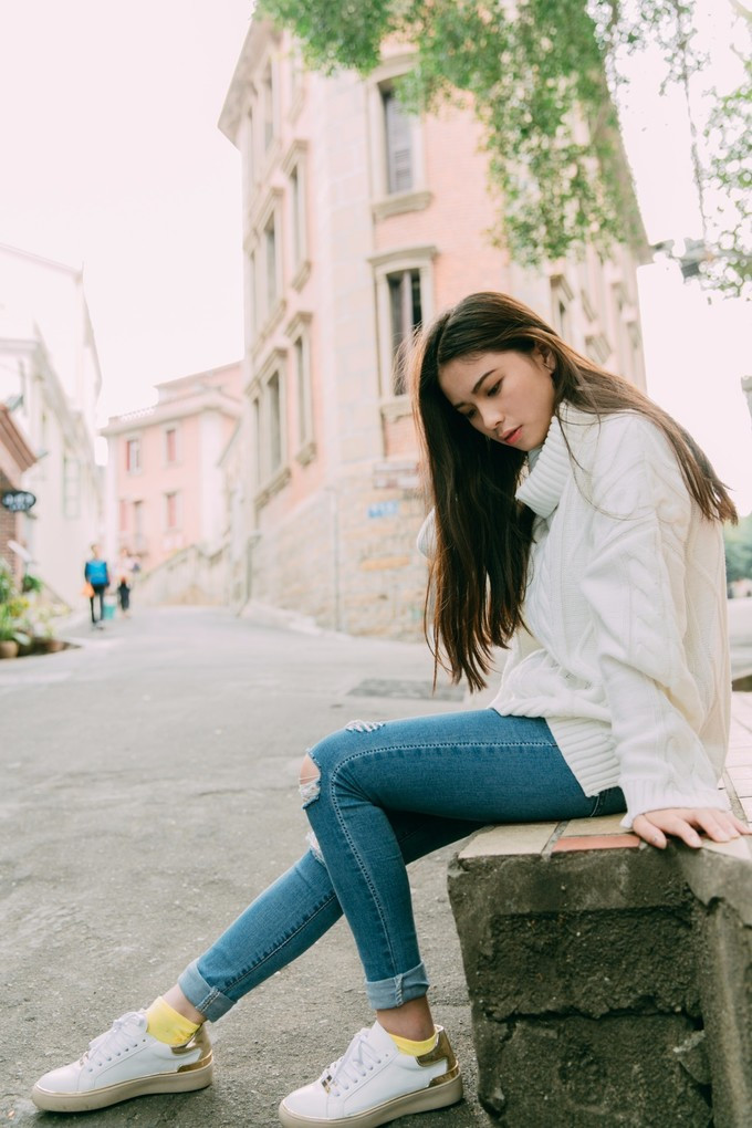 的狂热记录者 这里的一花一草,一街一店 时常在某个转角让我惊喜 然我