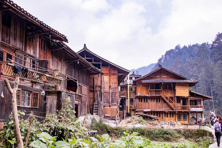 还原了当地的民俗风情,同时郎德上寨古建筑群也被列为我国重点文物