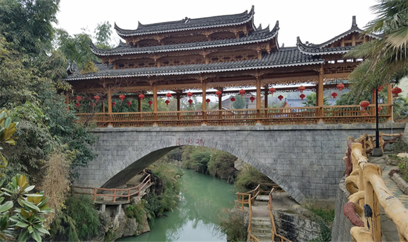 廻龙溪温泉旅游度假区