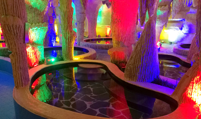 溶洞温泉 别样体验