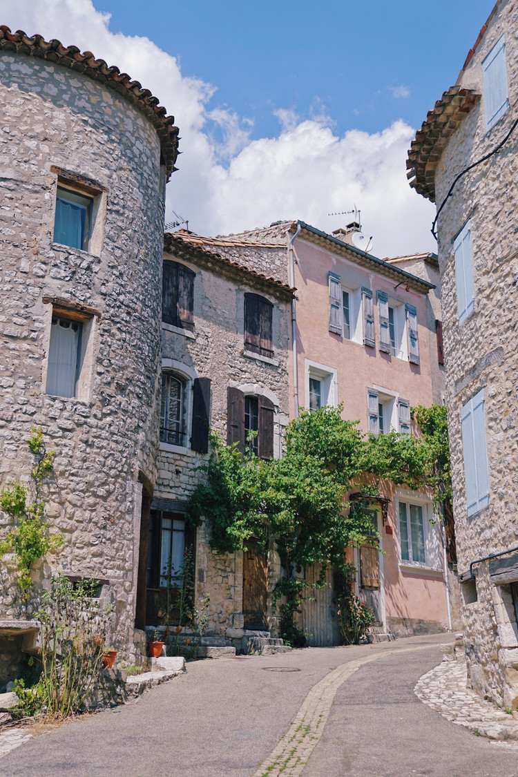 南法小镇 你是魔鬼中的天使