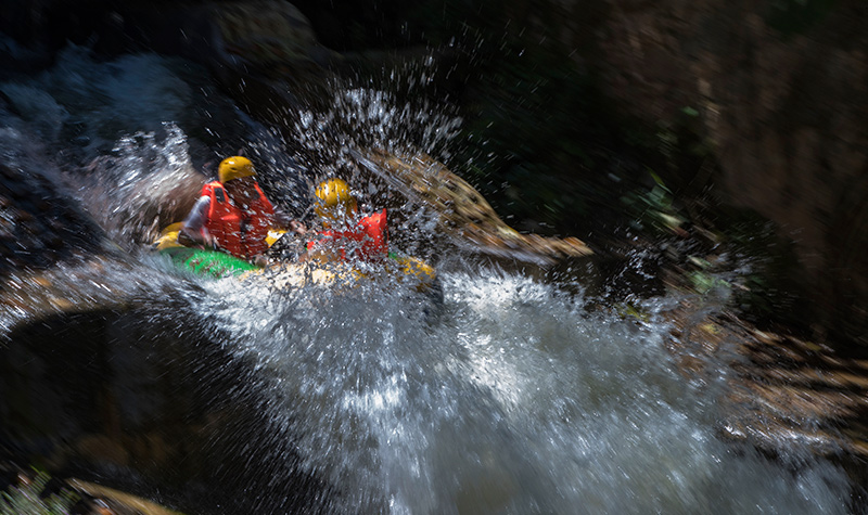 更多景点地址:广西省灵山县平山镇罗阳峡漂流景区河道长,落差大的自然