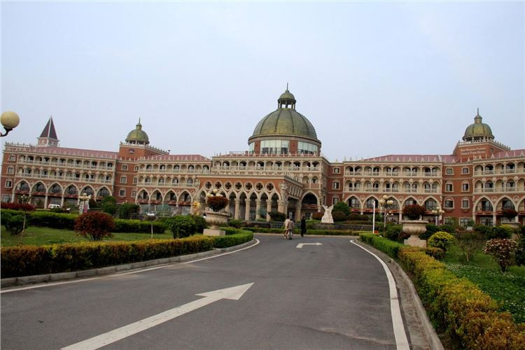 【五一畅游宿迁,品味汉文化【骆马湖】对面的威尼斯大酒店,弥漫着
