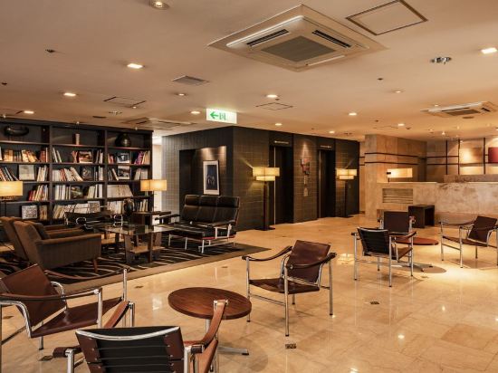 滕进广场酒店 (plaza hotel tenjin)